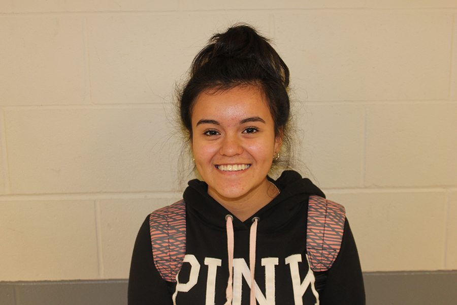 “I want people to know that I am a pleasant person, that I love to make friends, that I am fun, that I like to dance and that I want to get along with others, says sophomore María Fernanda Ávila Duarte.
