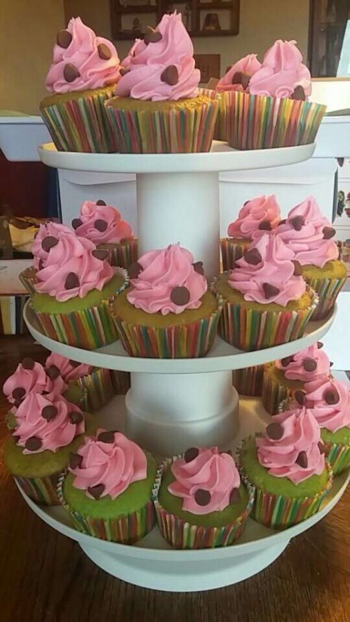 Her watermelon cupcakes are made with vanilla cake and pink frosting. Davis then sprinkles chocolate chips on top to represent seeds.