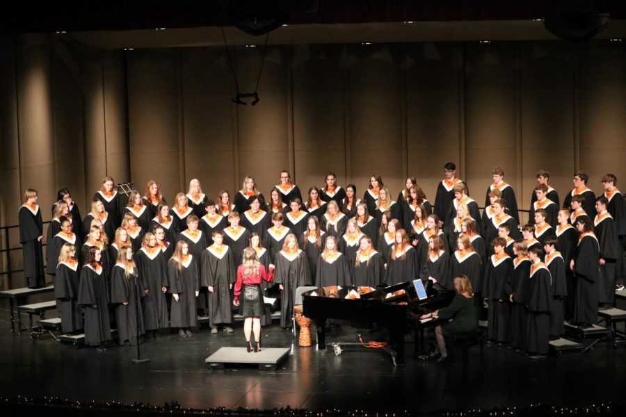 The Mixed Choir begin with singing Winter Wonderland.