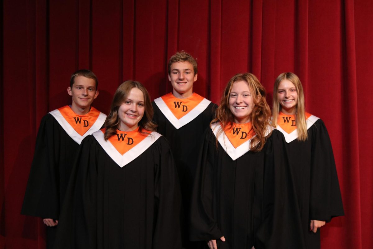 Five+selected+students+will+be+preforming+in+the+All-State+choir+on+Nov.+18.+These+Students+include+%28front+row%29+Madeline+Johnson+%2812%29%2C+Liz+Sleper+%2812%29+%28back+row%29+Gil+Johnson+%2811%29%2C+Zachary+Wenger+%2812%29%2C+and+Maggie+Millenkamp+%2812%29.